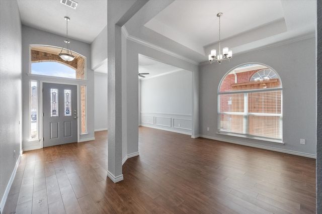 2211 Stennett Drive, Arlington, TX 76006