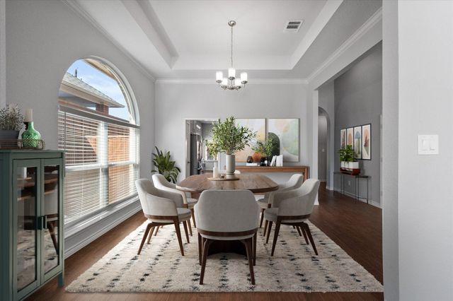 2211 Stennett Drive, Arlington, TX 76006