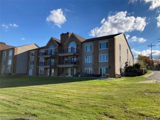 3436 Adams Shore Drive, Waterford, MI 48329