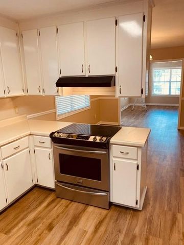 103 Shea, Dothan, AL 36303