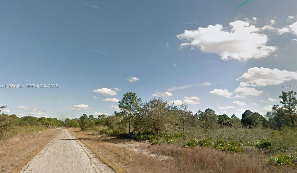 Image 3 of property listing at 1132 RANDAN STREET E, Lehigh Acres, FL 33974