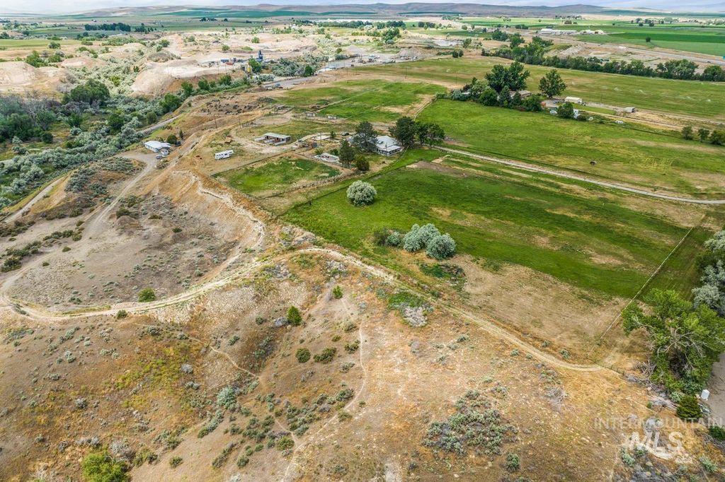 4405 Oak Road, Ontario, OR 97914 photo 2