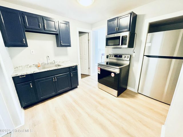 363 Madison Avenue 1, Albany, NY 12210