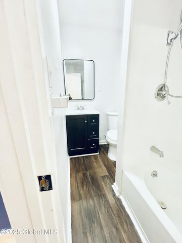 363 Madison Avenue 1, Albany, NY 12210