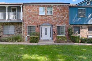 5233 Gibbons Dr, Carmichael, CA 95608