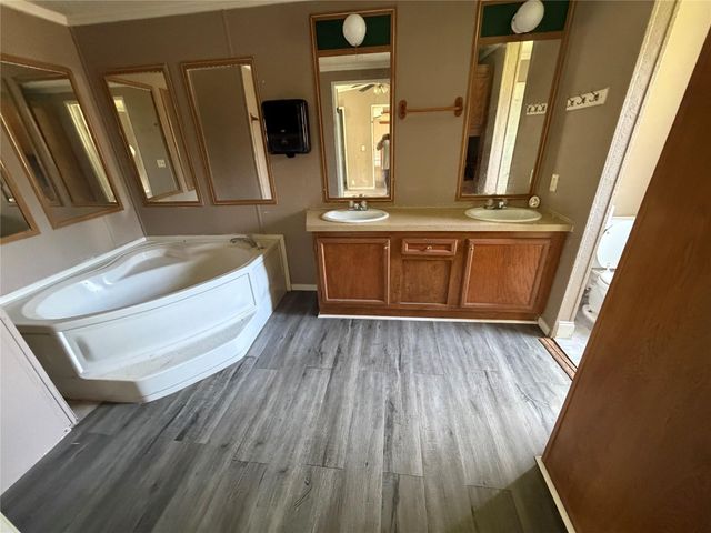 24610 E Needham Road, Porter, TX 77365