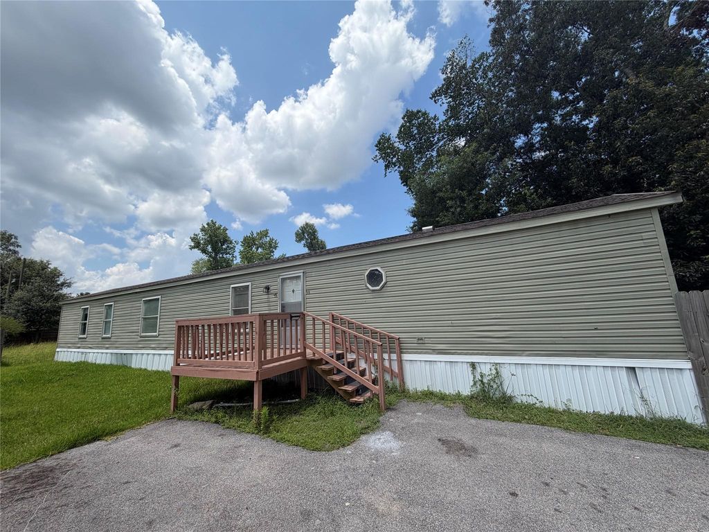 24610 E Needham Road, Porter, TX 77365
