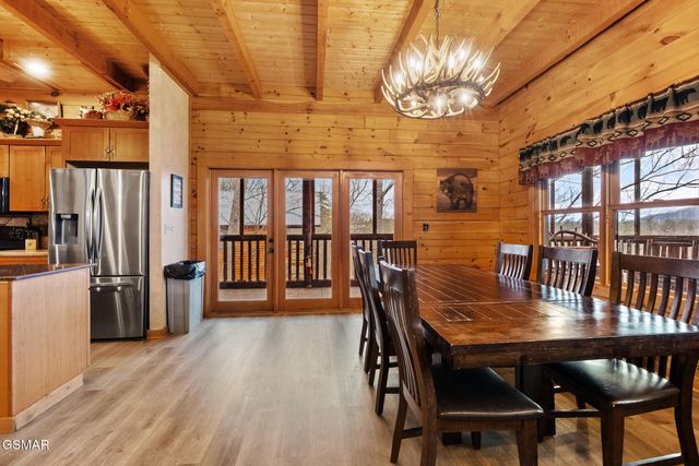 1833 Fantasy Way, Sevierville, TN 37876