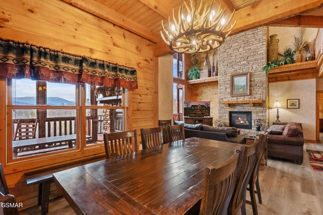 1833 Fantasy Way, Sevierville, TN 37876