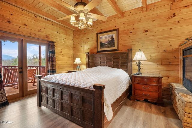 1833 Fantasy Way, Sevierville, TN 37876