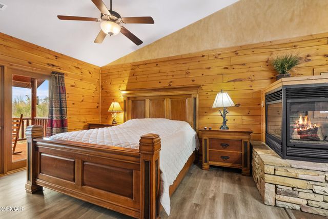 1833 Fantasy Way, Sevierville, TN 37876