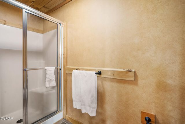 1833 Fantasy Way, Sevierville, TN 37876