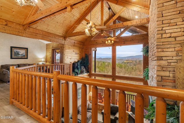 1833 Fantasy Way, Sevierville, TN 37876