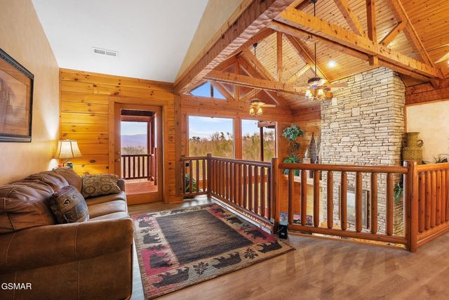 1833 Fantasy Way, Sevierville, TN 37876