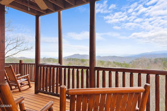 1833 Fantasy Way, Sevierville, TN 37876