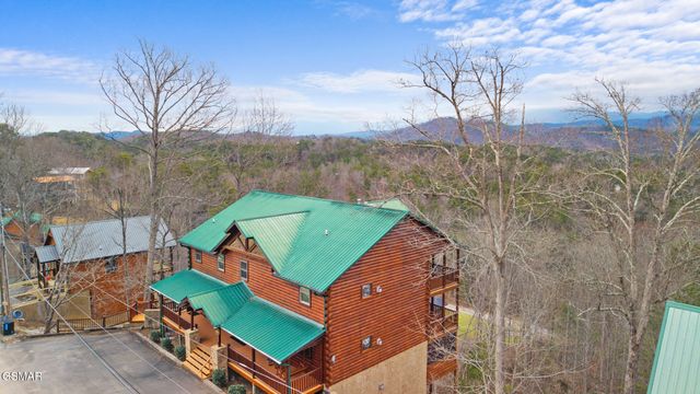1833 Fantasy Way, Sevierville, TN 37876