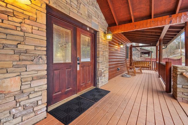 1833 Fantasy Way, Sevierville, TN 37876