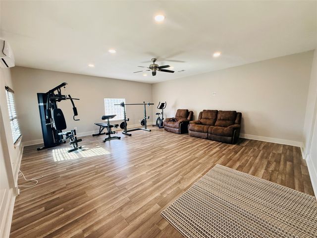 529 NW Private Road 147 Road, Rice, TX 75155