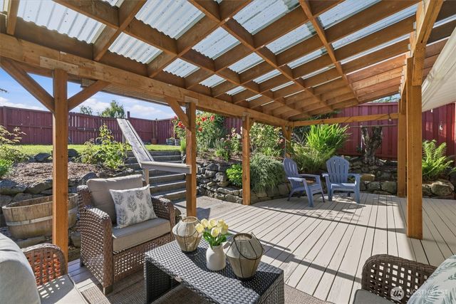 8425 18th Avenue SW, Seattle, WA 98106
