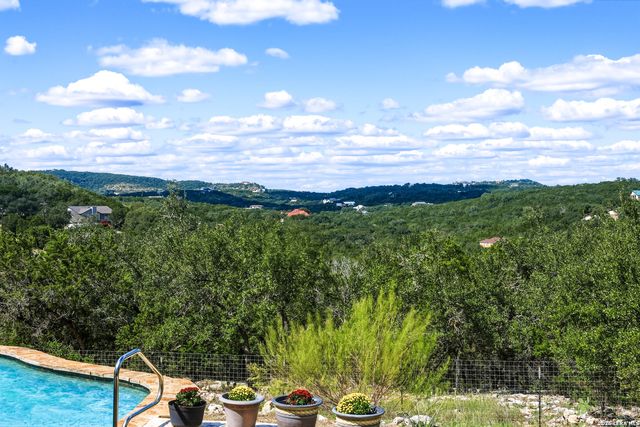 4219 HIGH SPRINGS DR, San Antonio, TX 78261