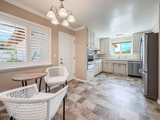 2153 Cook Circle, Thousand Oaks, CA 91360