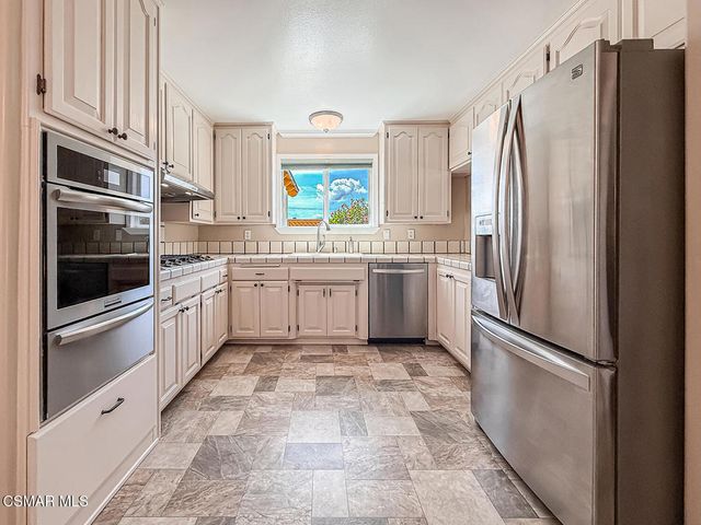 2153 Cook Circle, Thousand Oaks, CA 91360