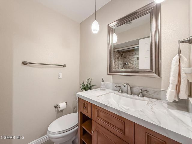 2153 Cook Circle, Thousand Oaks, CA 91360