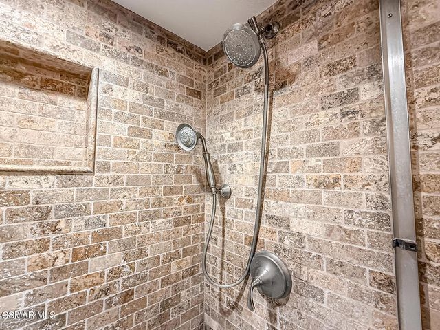 2153 Cook Circle, Thousand Oaks, CA 91360