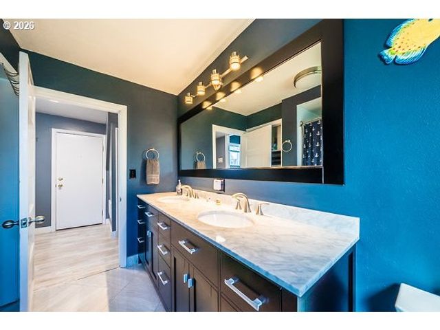3310 Nw JETTY Ave 1, Lincoln City, OR 97367