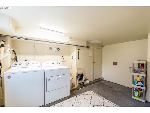 3310 Nw JETTY Ave 1, Lincoln City, OR 97367