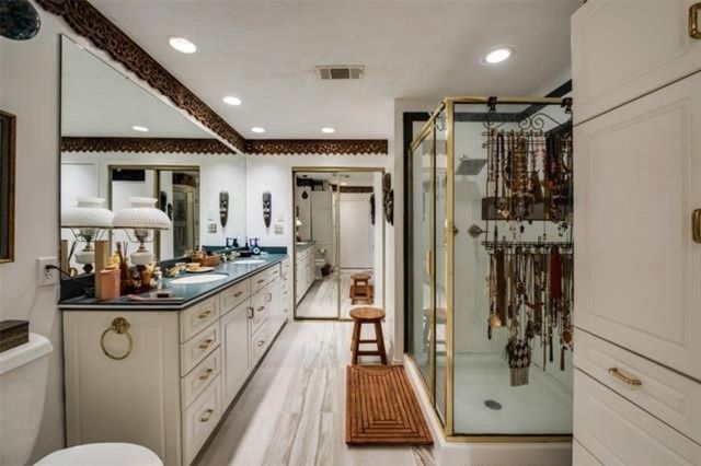 6049 W Red Bird Lane, Dallas, TX 75236