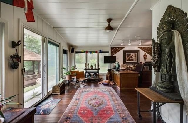 6049 W Red Bird Lane, Dallas, TX 75236