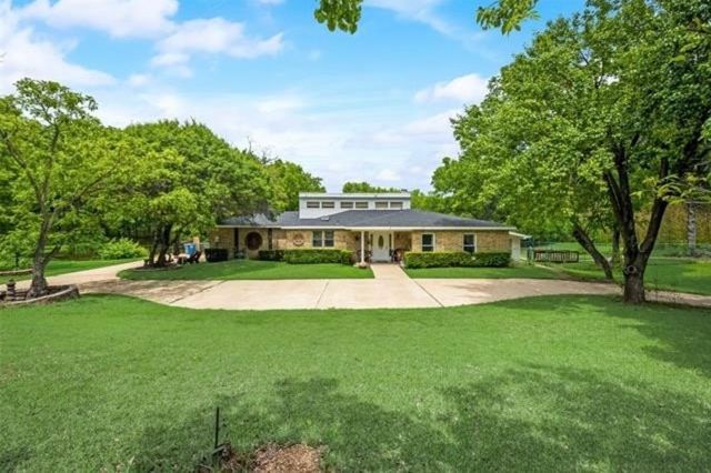 6049 W Red Bird Lane, Dallas, TX 75236