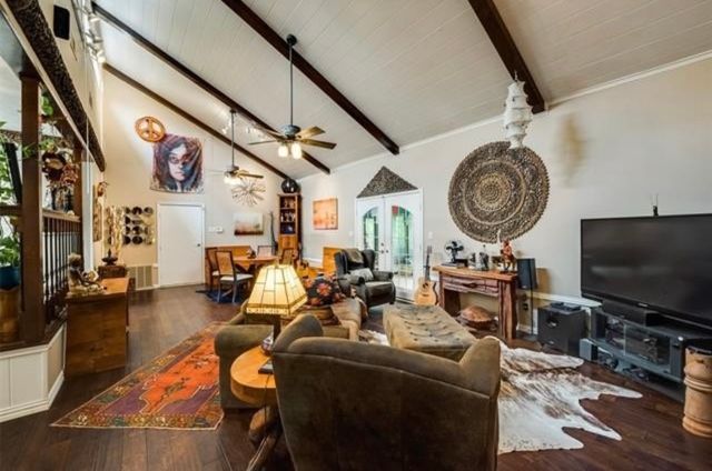 6049 W Red Bird Lane, Dallas, TX 75236