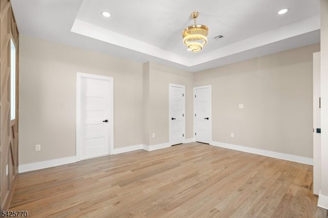 12 Western Dr, Fair Lawn Boro, NJ 07410