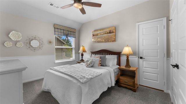 121 Hunter Hollow Place, Montgomery, TX 77316