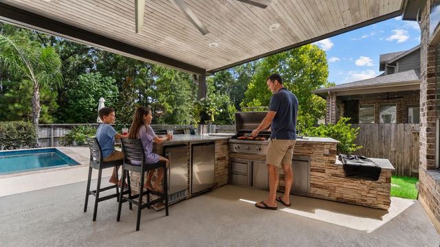 121 Hunter Hollow Place, Montgomery, TX 77316