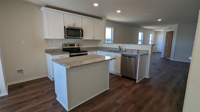 521 Autumn Blaze RD, New Braunfels, TX 78130