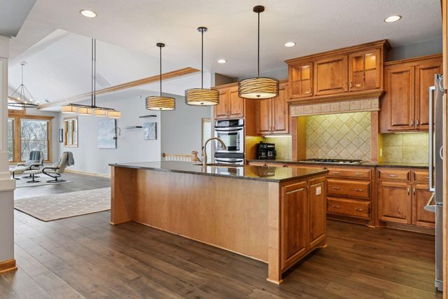 6480 Yosemite Lane, Excelsior, MN 55331