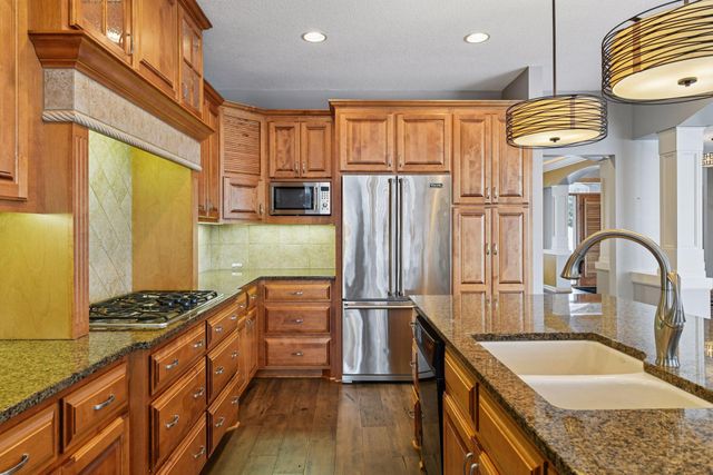 6480 Yosemite Lane, Excelsior, MN 55331