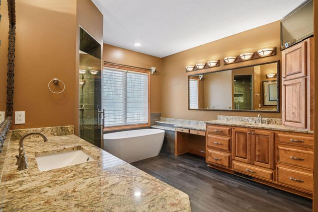 6480 Yosemite Lane, Excelsior, MN 55331