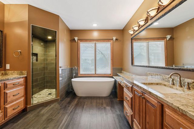 6480 Yosemite Lane, Excelsior, MN 55331