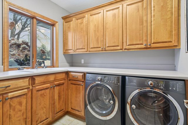 6480 Yosemite Lane, Excelsior, MN 55331