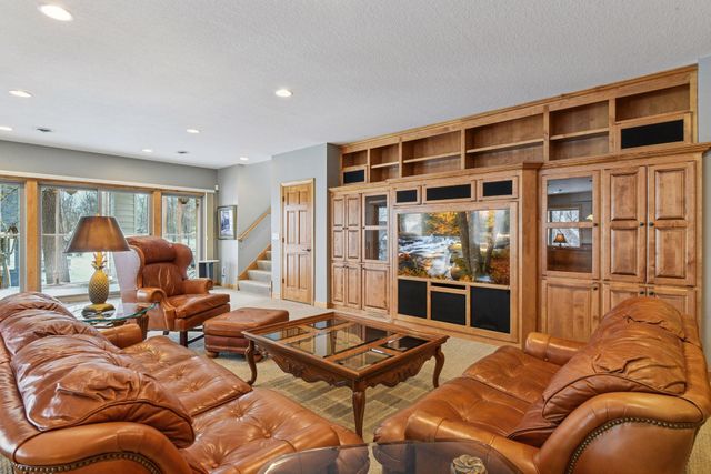 6480 Yosemite Lane, Excelsior, MN 55331