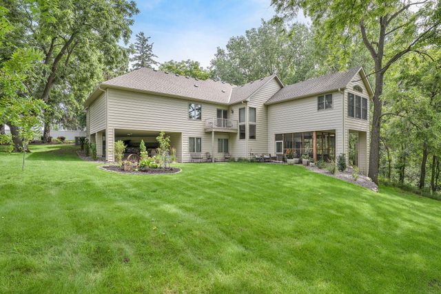 6480 Yosemite Lane, Excelsior, MN 55331