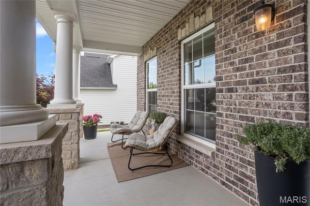 1233 Fienup Lake Drive, Chesterfield, MO 63005