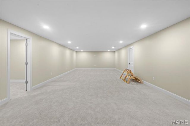 1233 Fienup Lake Drive, Chesterfield, MO 63005