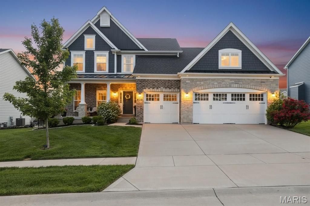 1233 Fienup Lake Drive, Chesterfield, MO 63005