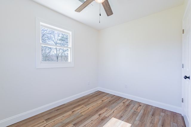 32 Manley Rd, Tracy City, TN 37387