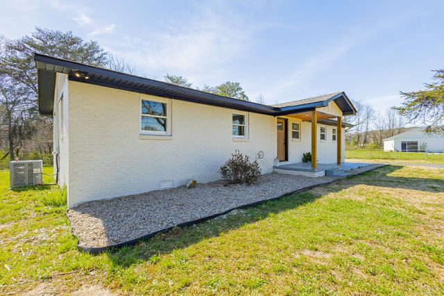 32 Manley Rd, Tracy City, TN 37387